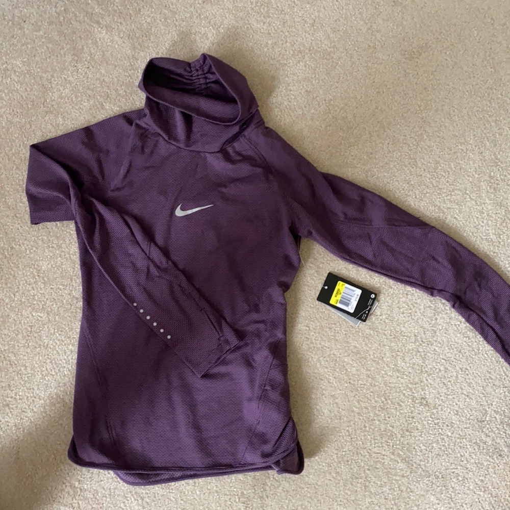 Nike Dry fit running top. NWT sz S